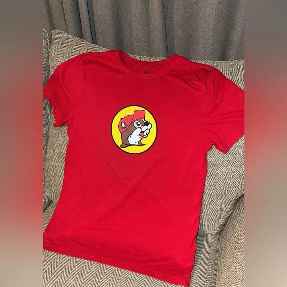 BUC-EES Bucees beaver unisex short sleeve red beaver t-shirt Med. UNISEXUAL